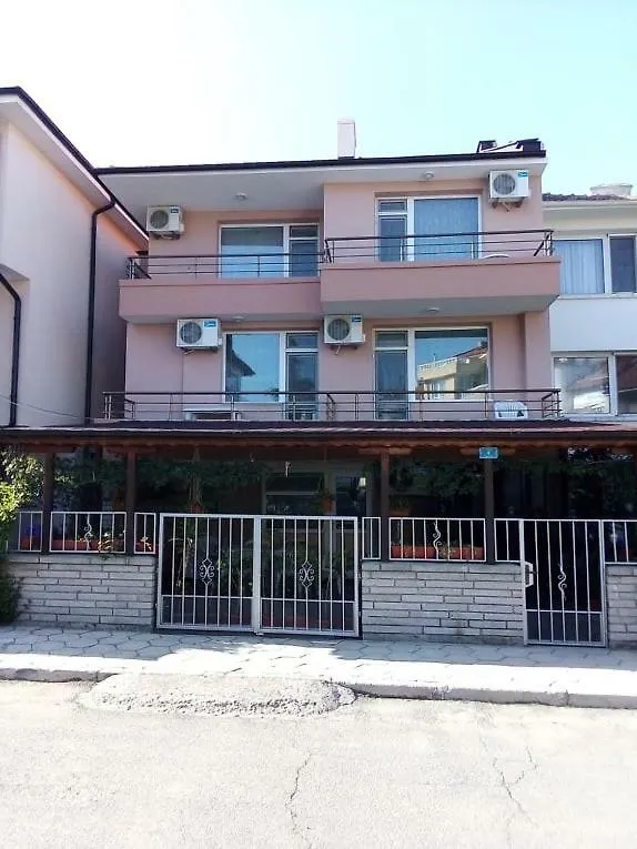 Къща За Гости Ганчеви Sozopol Pensión